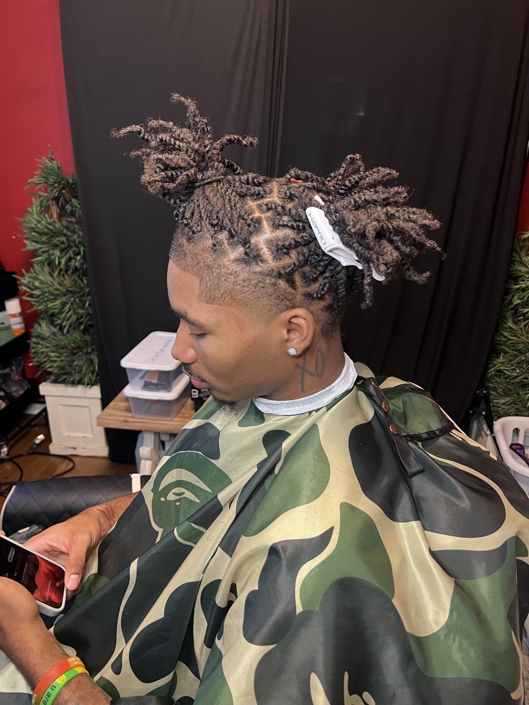 Skin fade with waves and line-up